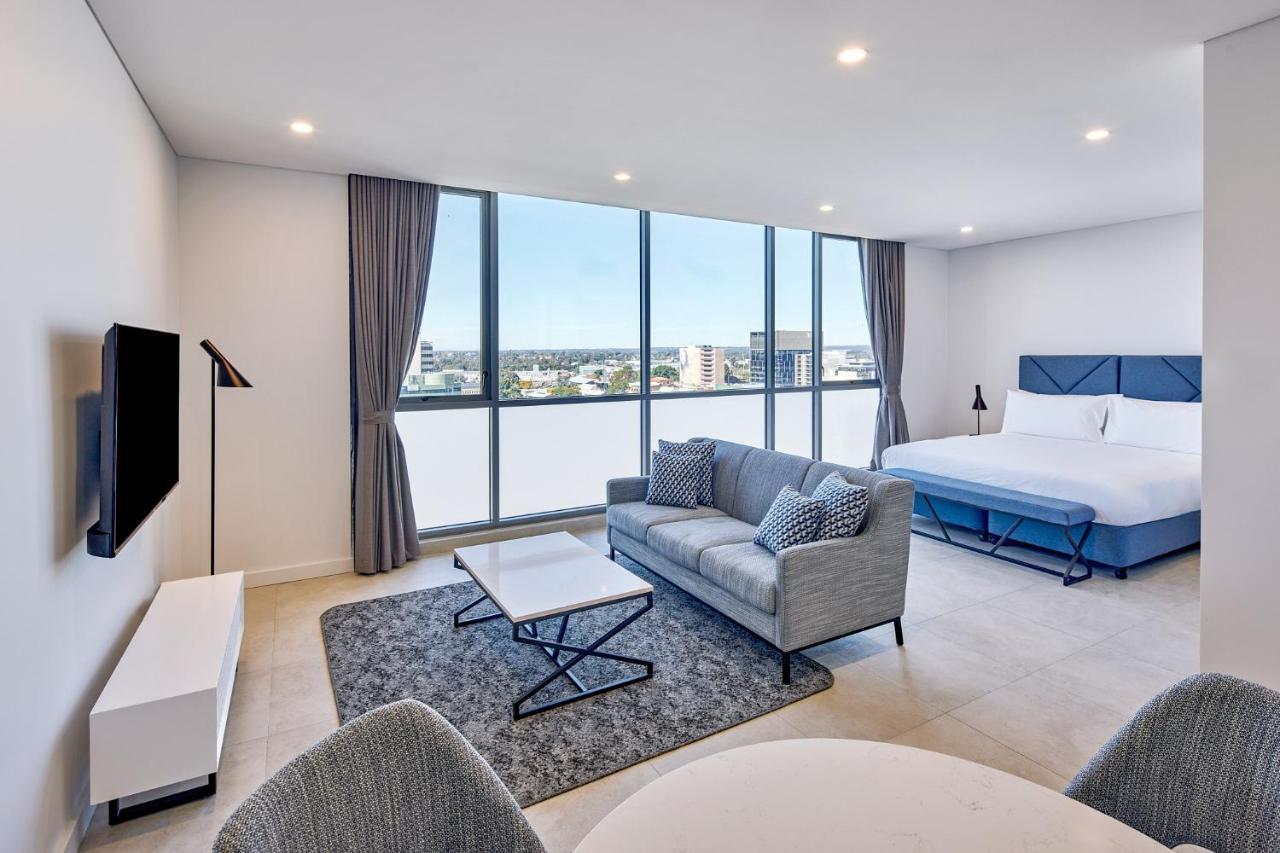 Meriton Suites Liverpool Exterior photo
