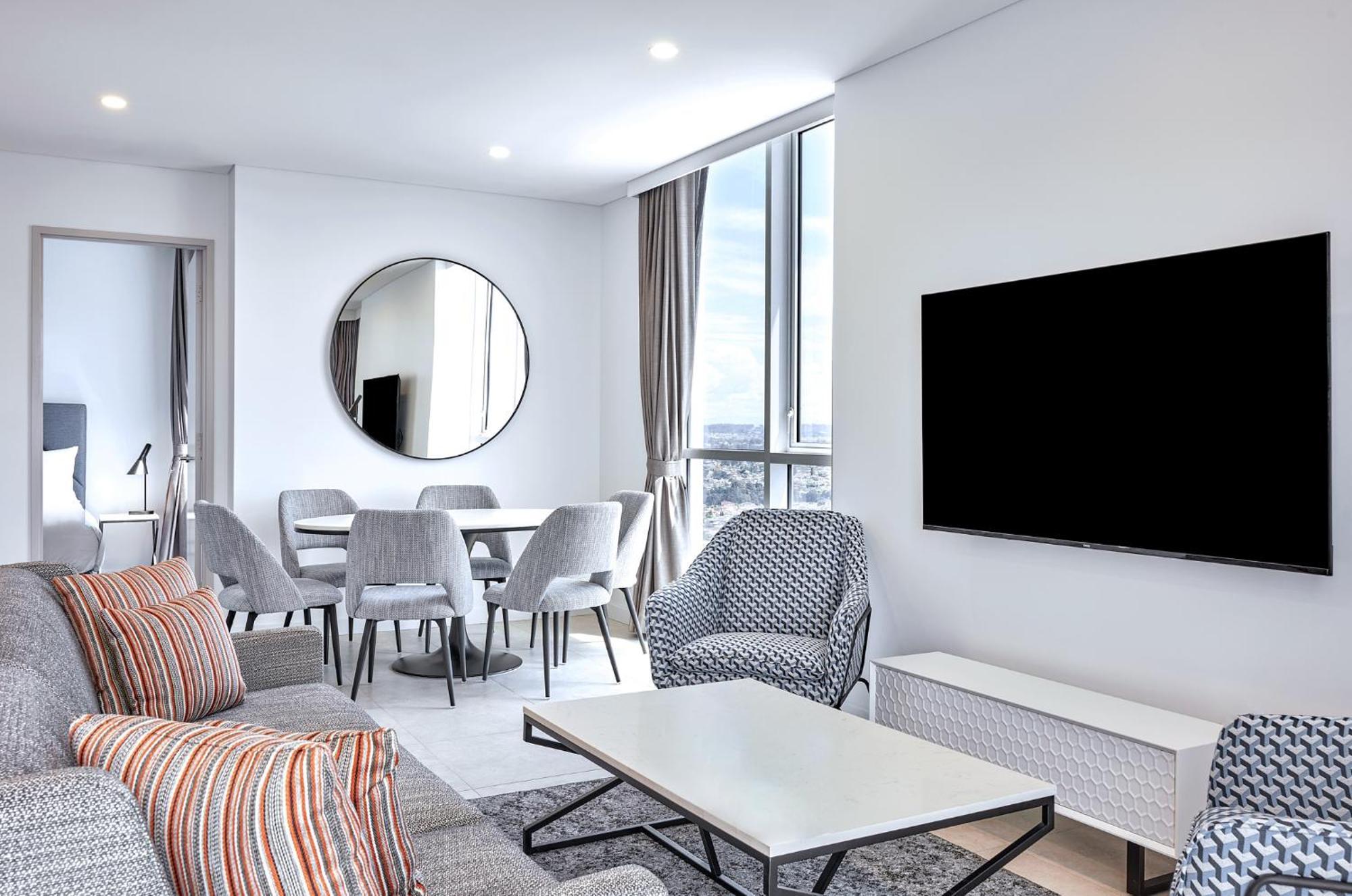 Meriton Suites Liverpool Exterior photo
